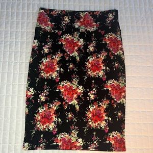 LuLaRoe | size small floral pencil skirt